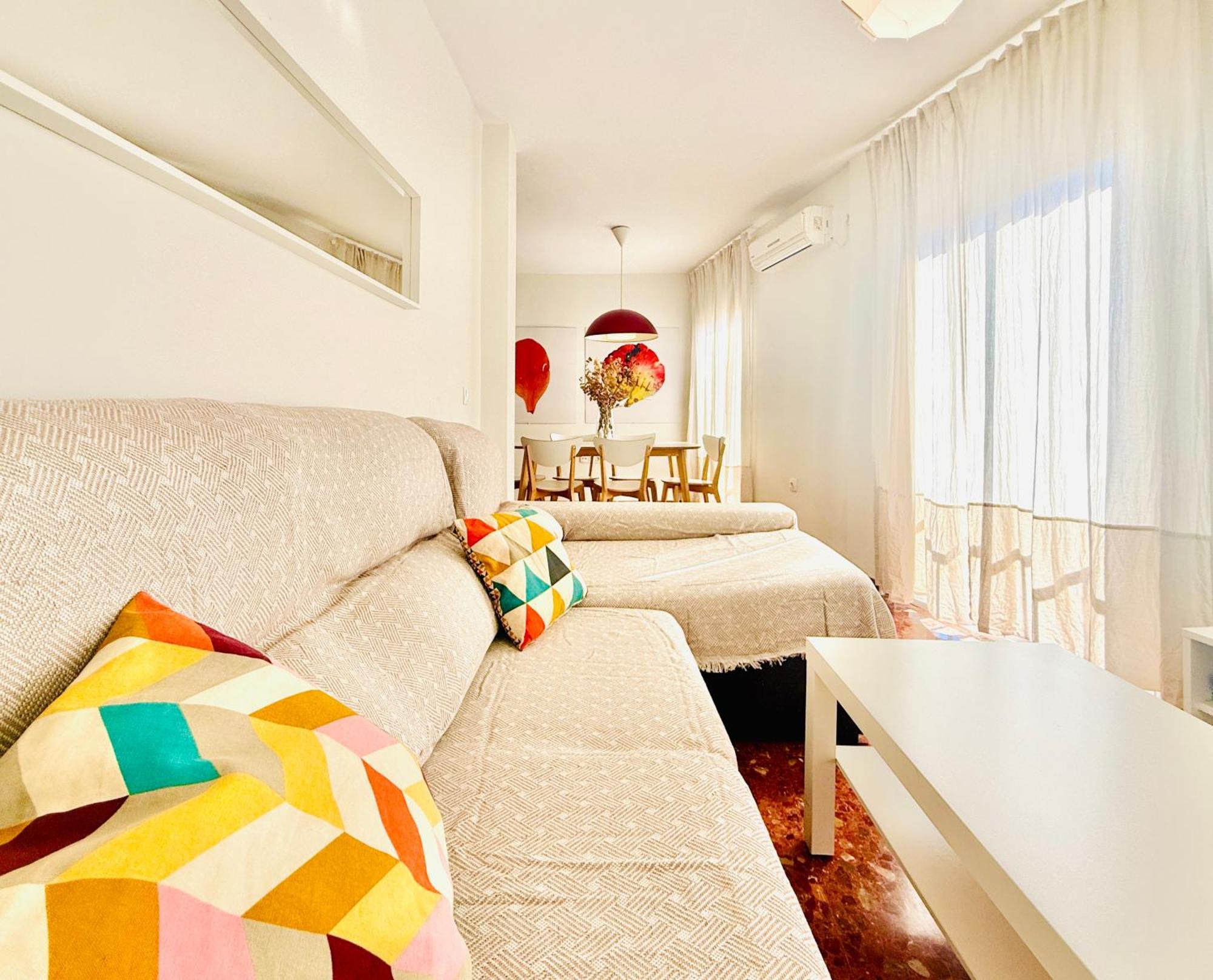 Apartamento Peñuelas Seville Luaran gambar